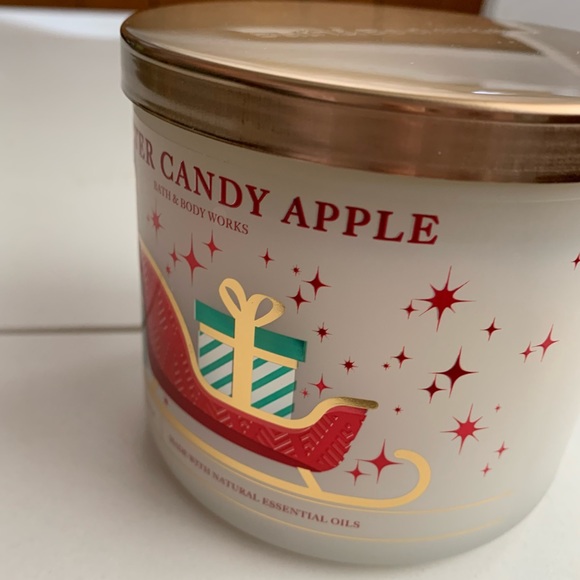NEW BATH & BODY WORKS WINTER CANDY APPLE Christmas Sleigh 3-Wick Candle 14.5 oz - Picture 3 of 8